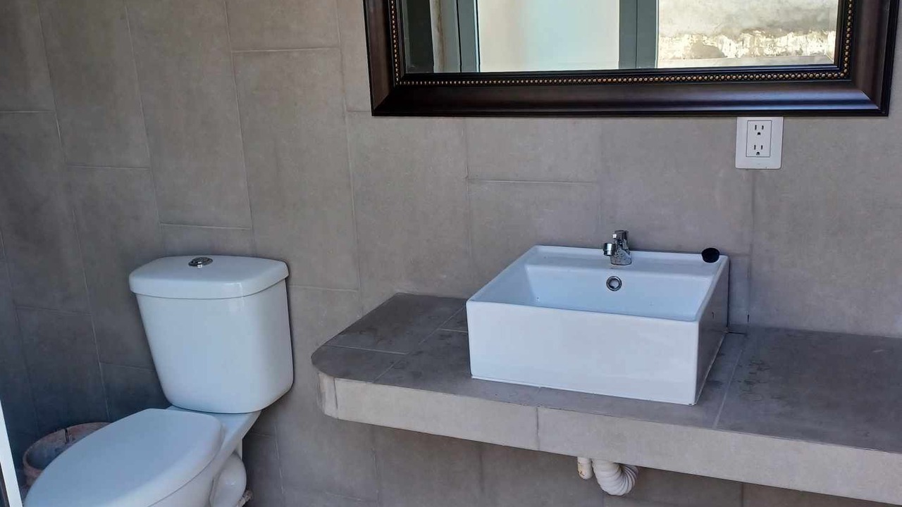 Photo of Bathroom in Puerto Quetzal