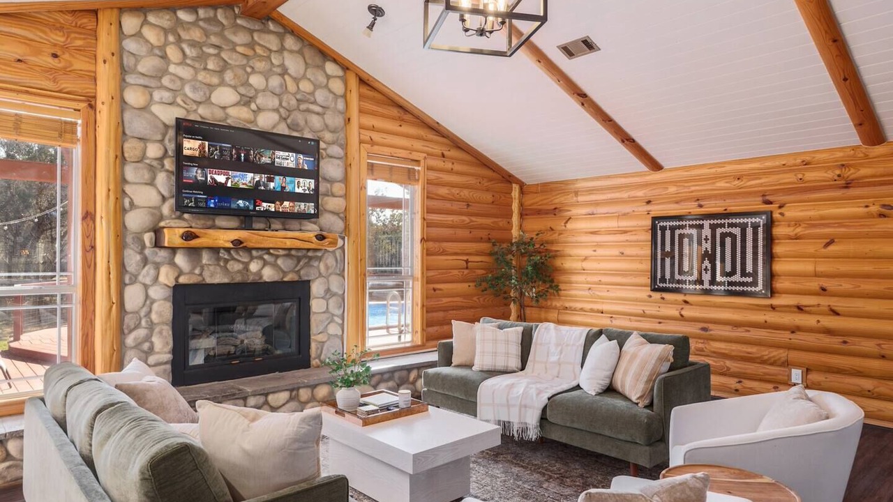 Photo of Bedroom in Dripping Springs