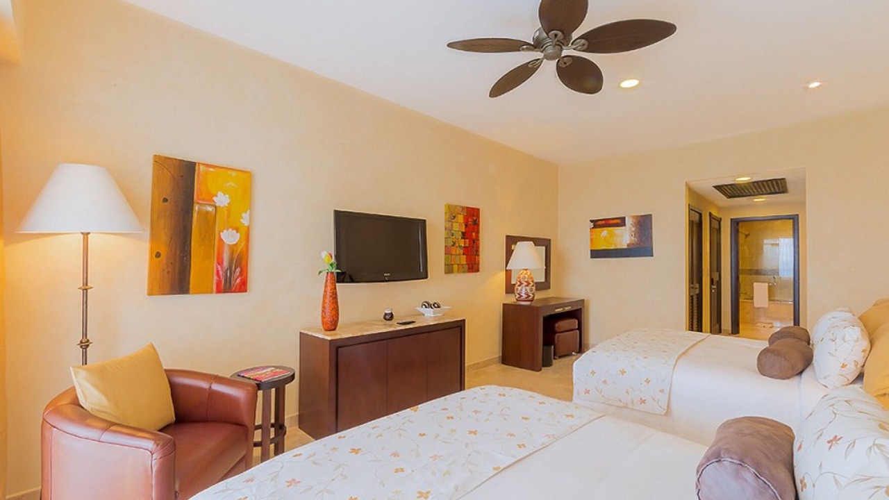 Photo of Bedroom in South Shore Hotel Area