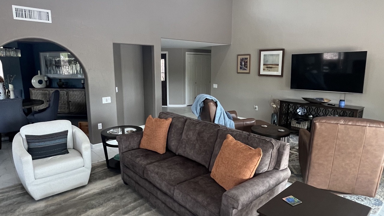 Photo of Livingroom in Green Valley