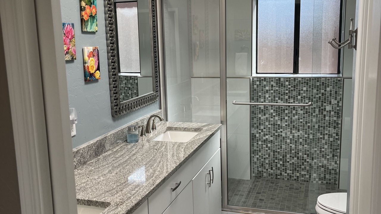 Photo of Bathroom in Green Valley