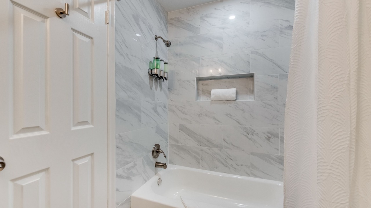 Photo of Bathroom in Park Central