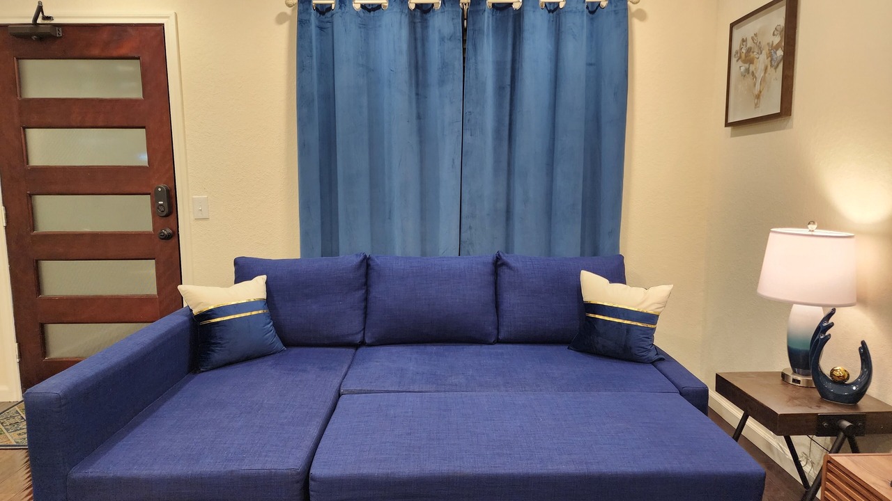 Photo of Livingroom in Blackshear-Prospect Hill