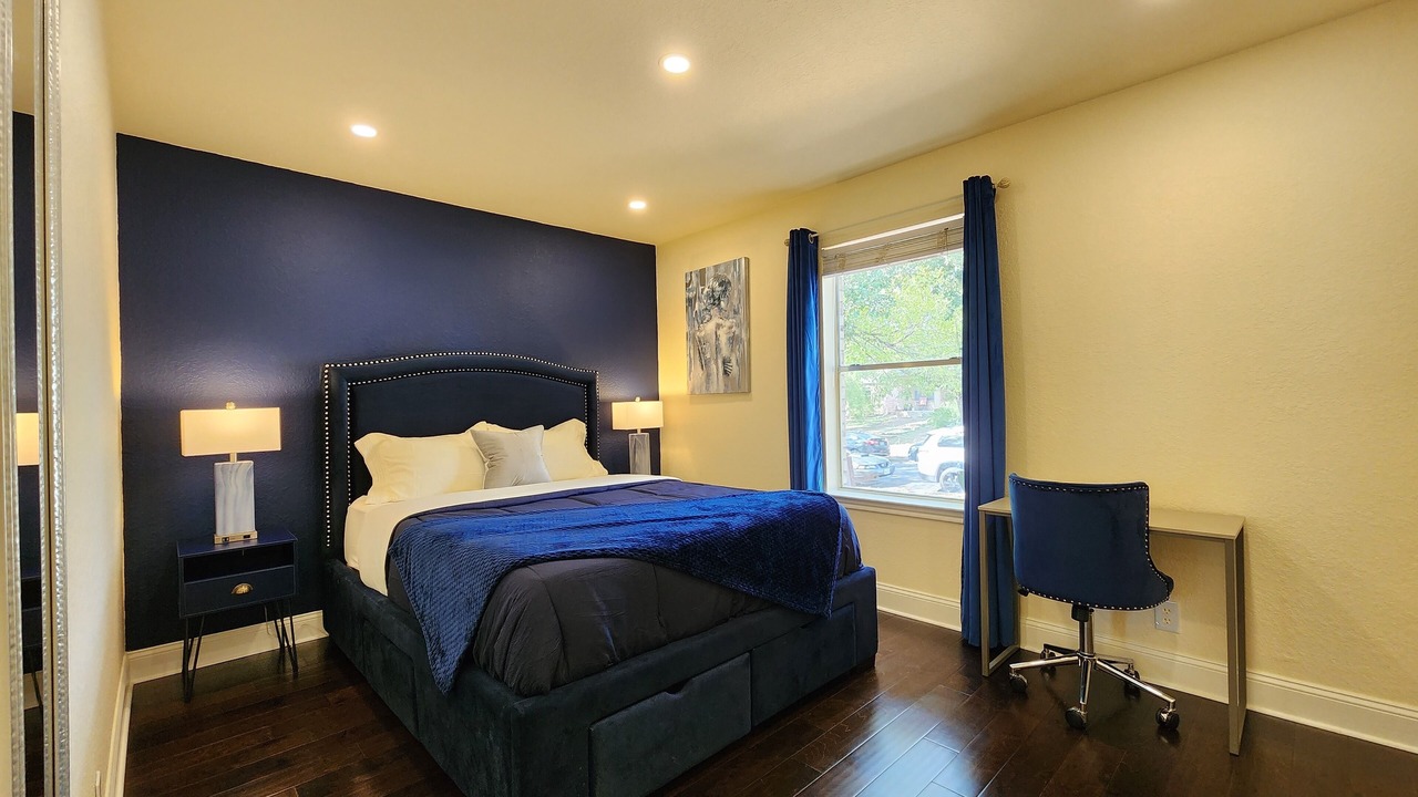 Photo of Bedroom in Blackshear-Prospect Hill