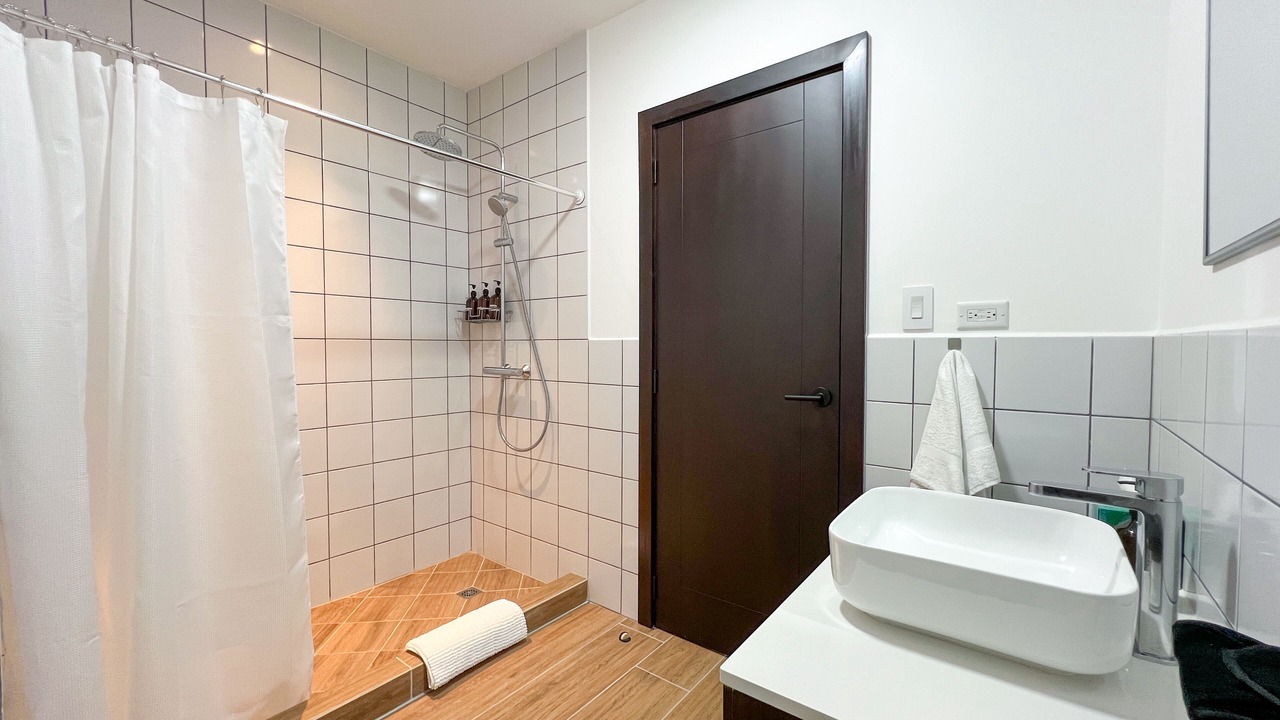 Photo of Bathroom in Zona 16