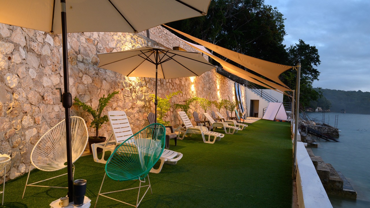 Photo of Outdoor in Flores
