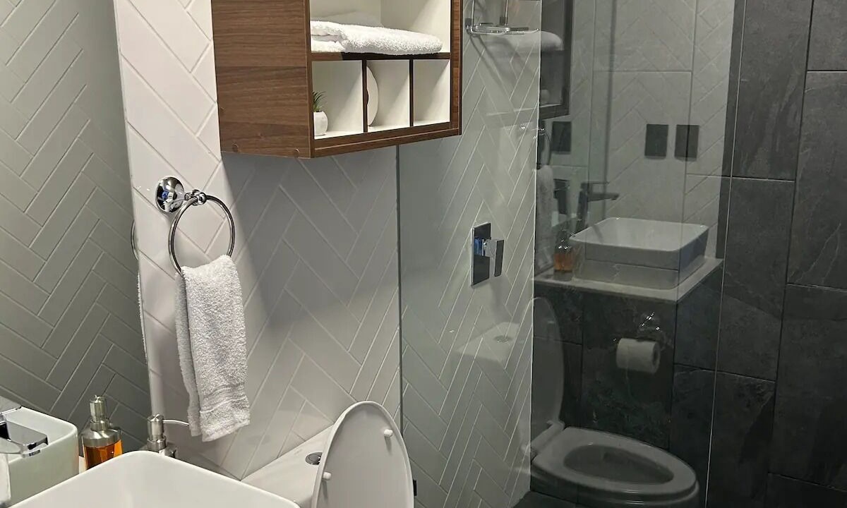 Photo of Bathroom in Zona 10