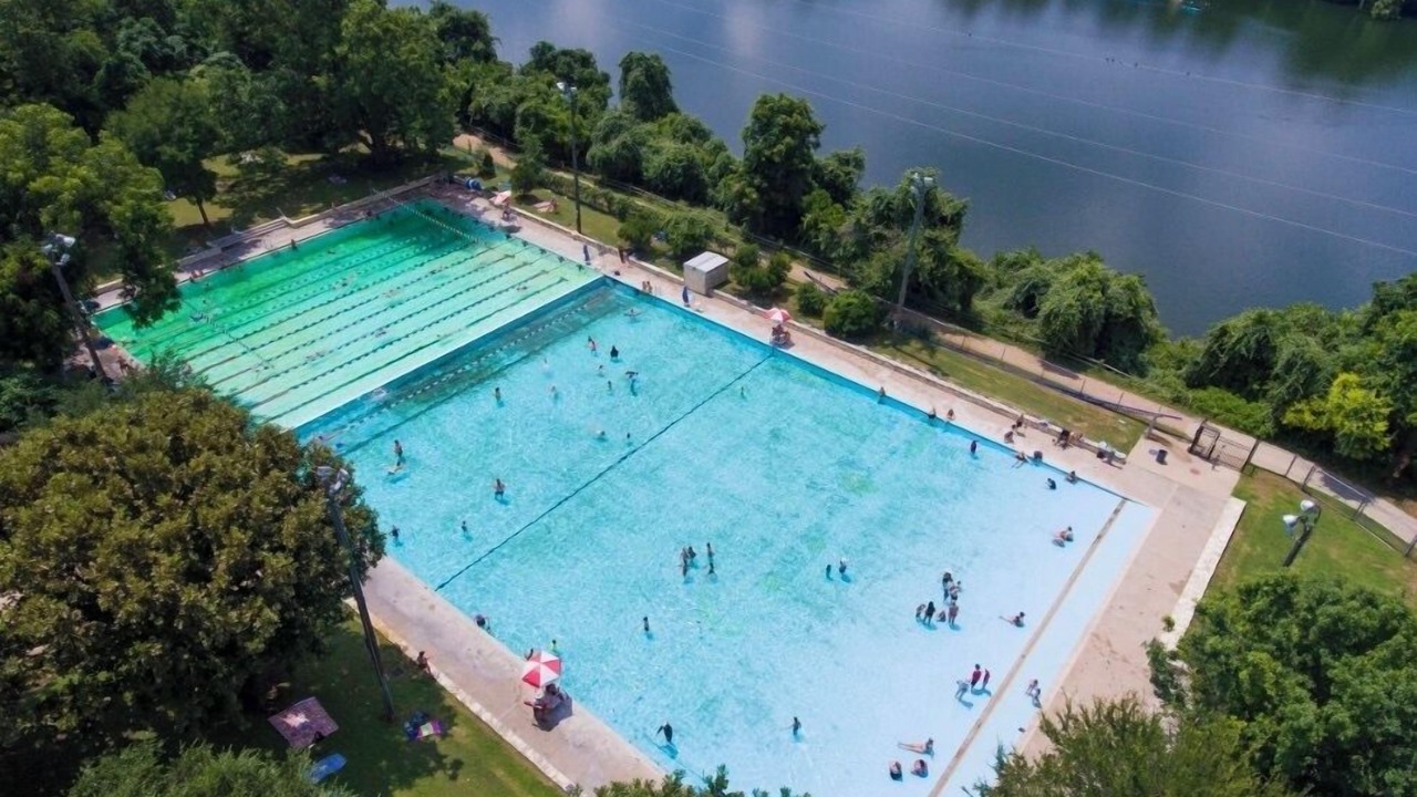 Photo of Outdoor in Holly