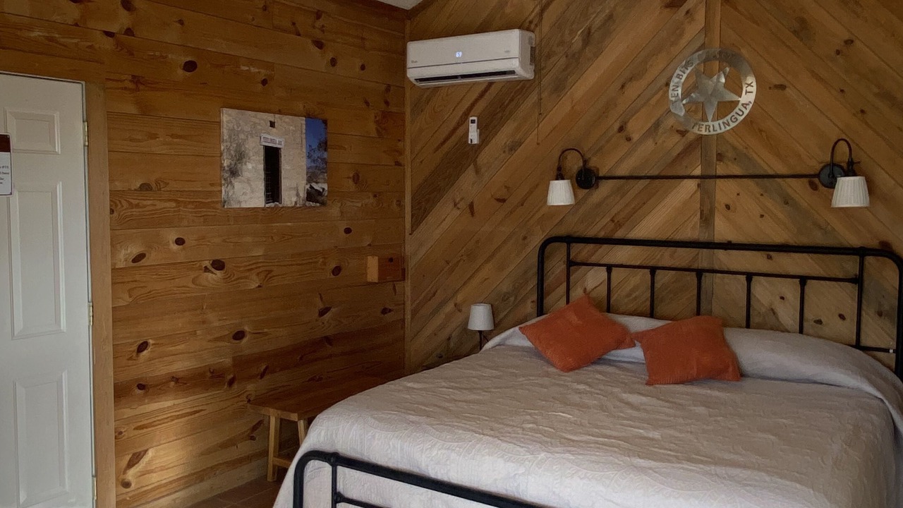 Photo of Bedroom in Study Butte-Terlingua