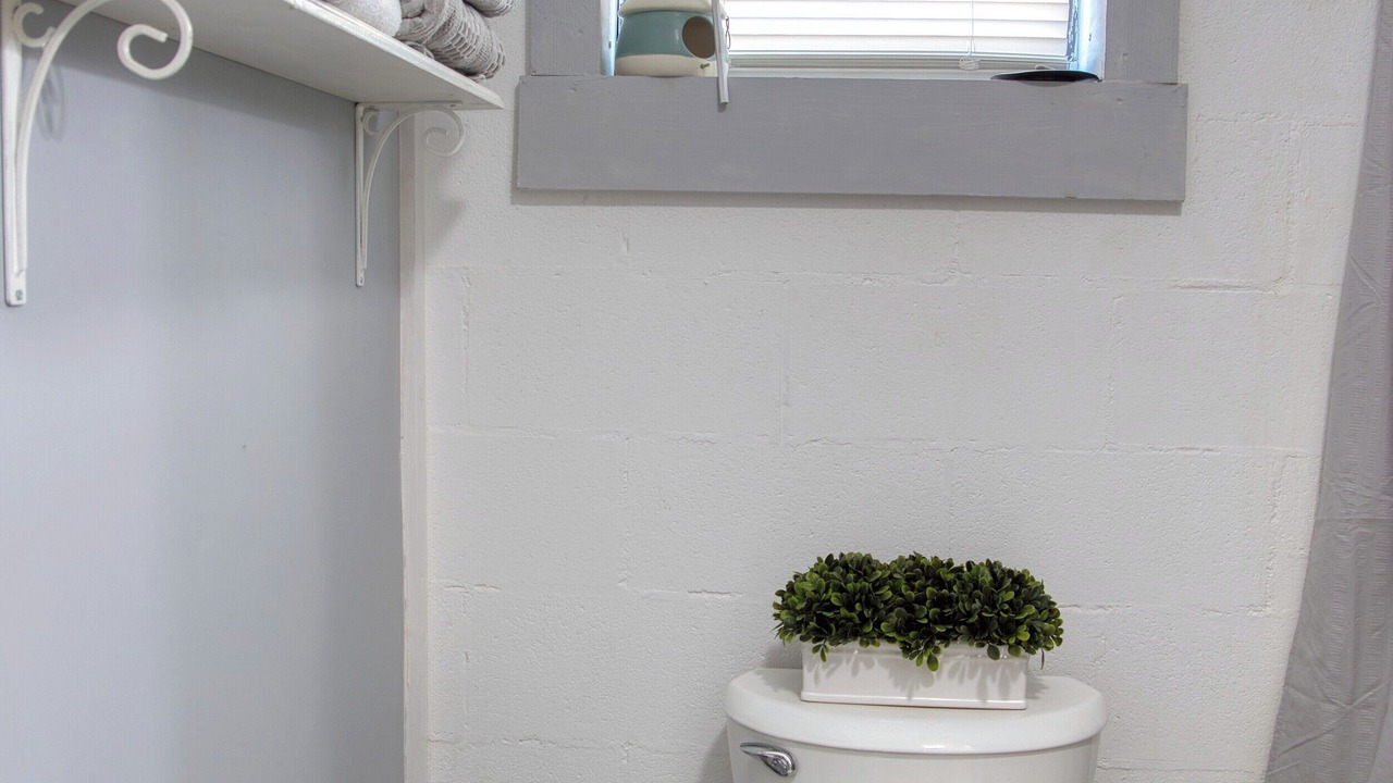 Photo of Bathroom in Utopia