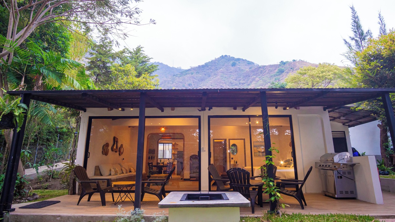 Photo of Patio Balcony in San Juan La Laguna