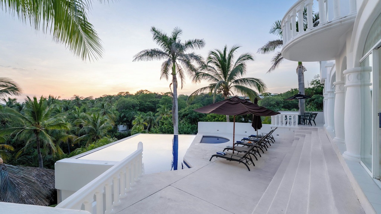 Photo of Patio Balcony in Santa Maria Huatulco