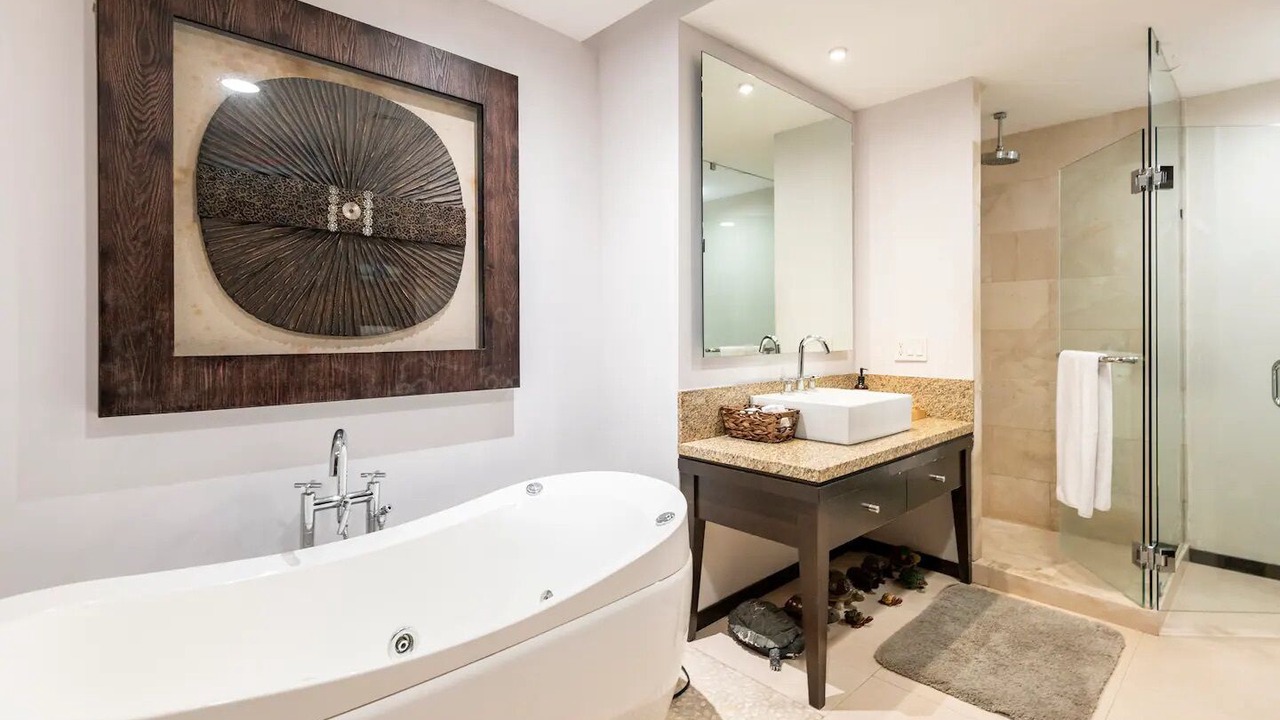 Photo of Bathroom in South Hotel Zone