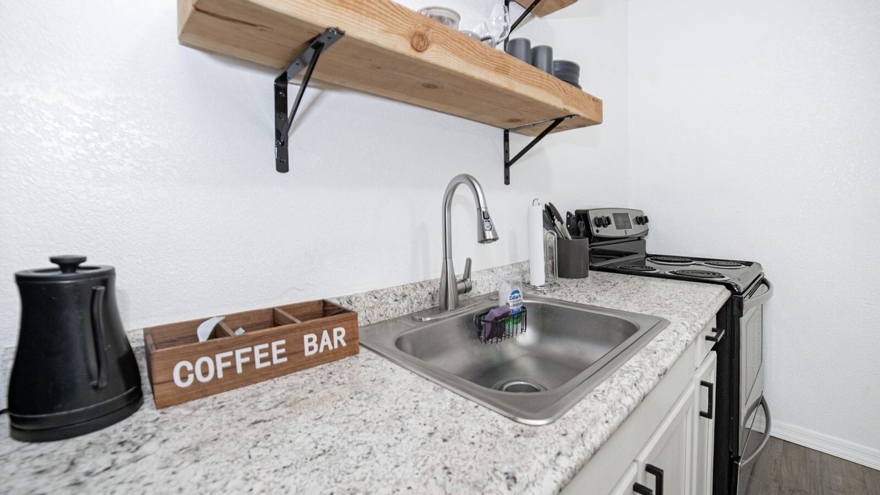 Photo of Kitchen in Yuma Corona