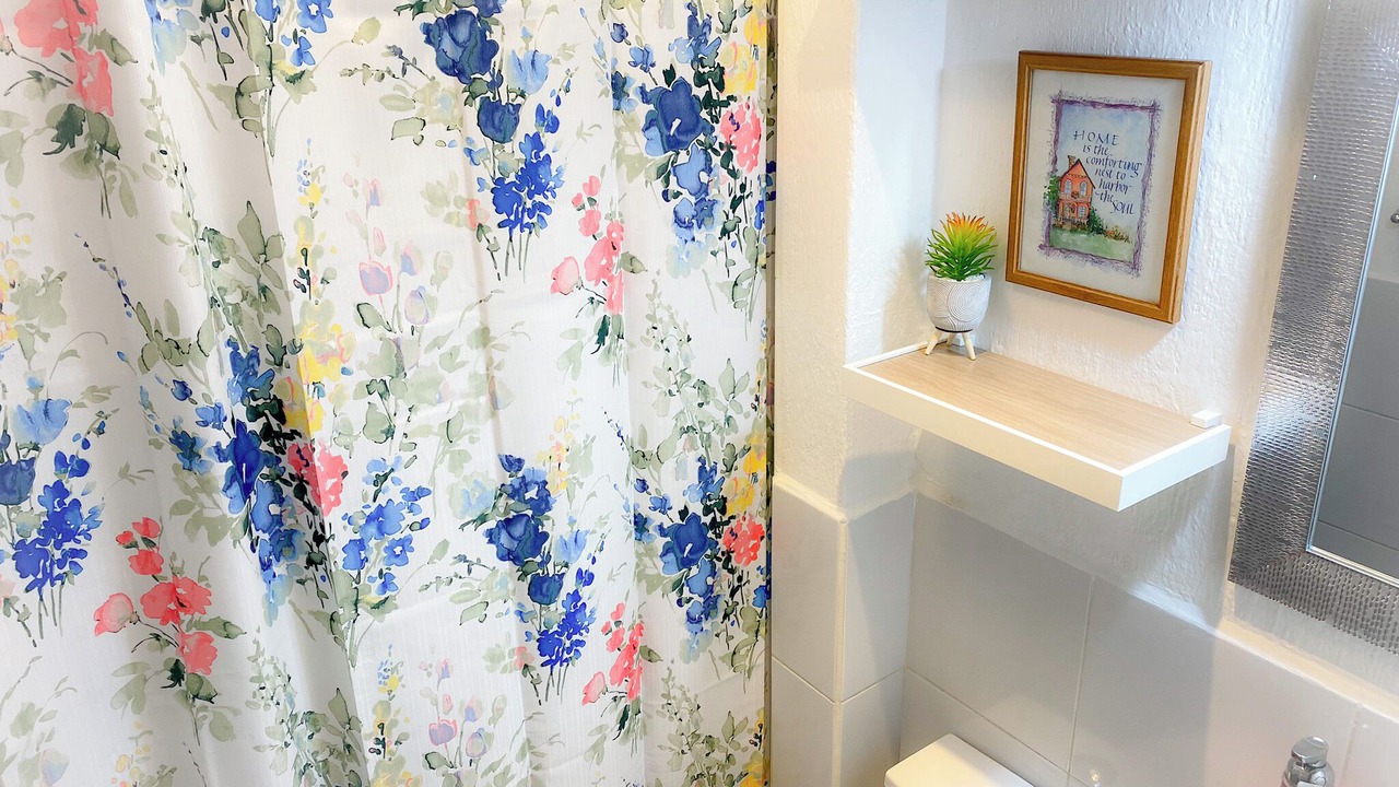 Photo of Bathroom in Zona 12