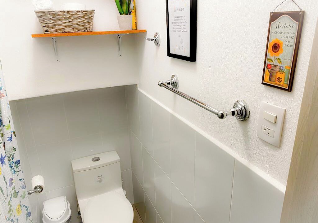 Photo of Bathroom in Zona 12