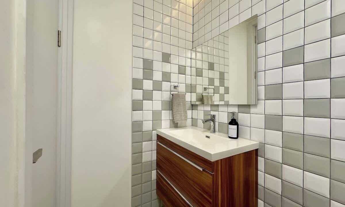 Photo of Bathroom in Avenida Revolucion