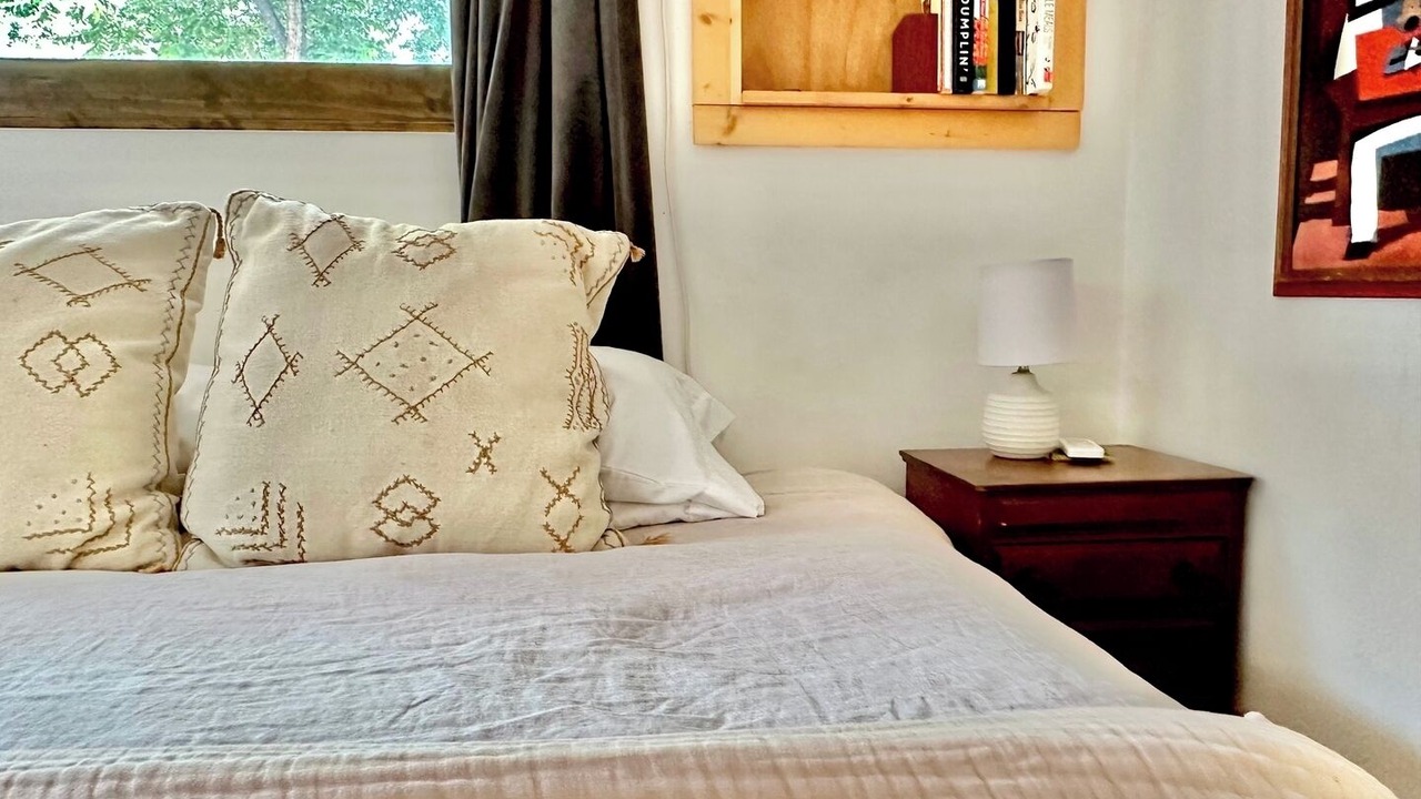 Photo of Bedroom in Govalle