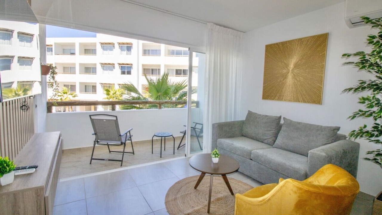 Photo of Livingroom in Cerritos