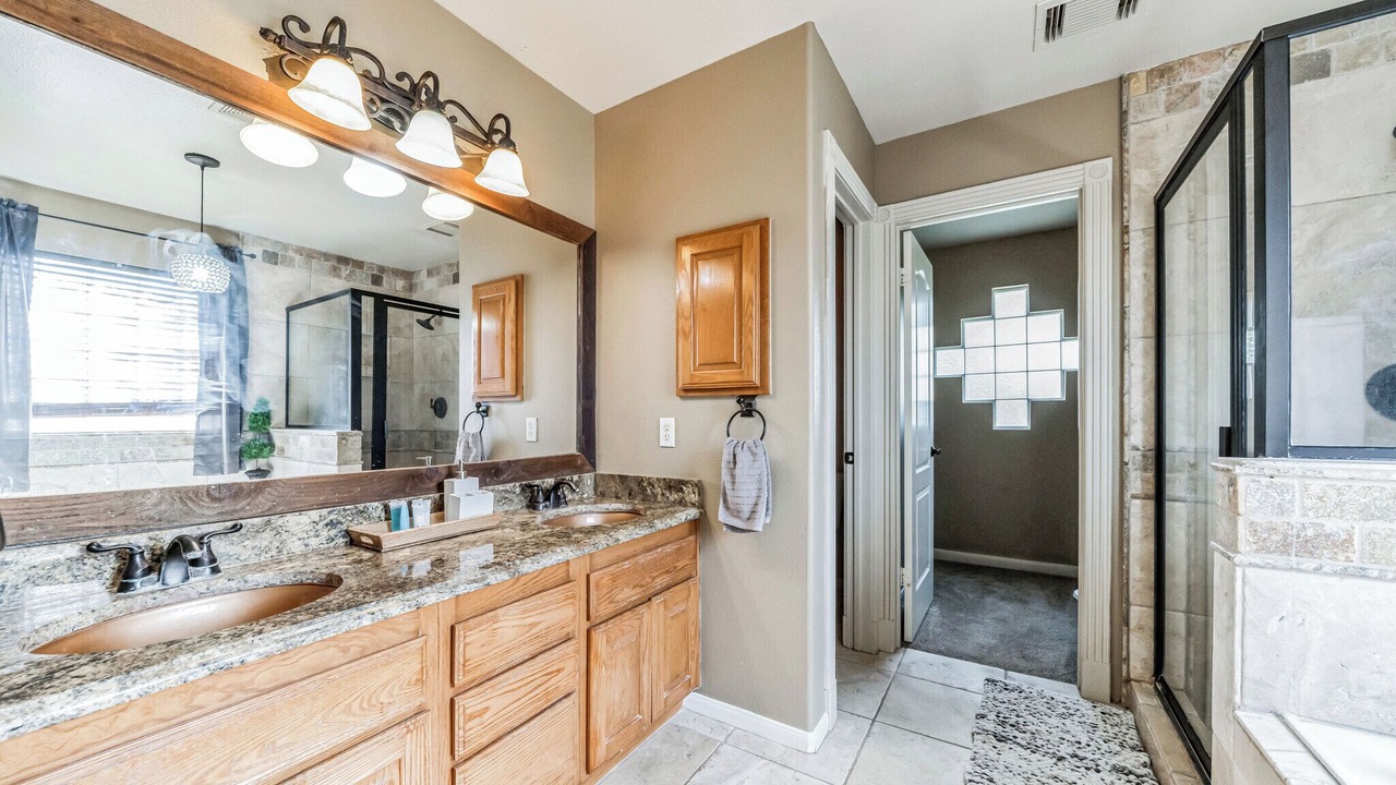 Photo of Bathroom in Far North Central
