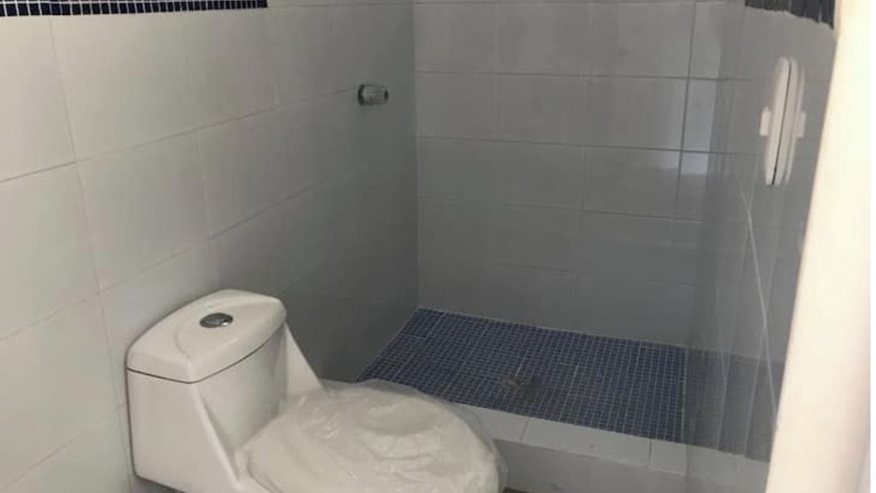 Photo of Bathroom in El Hawaii