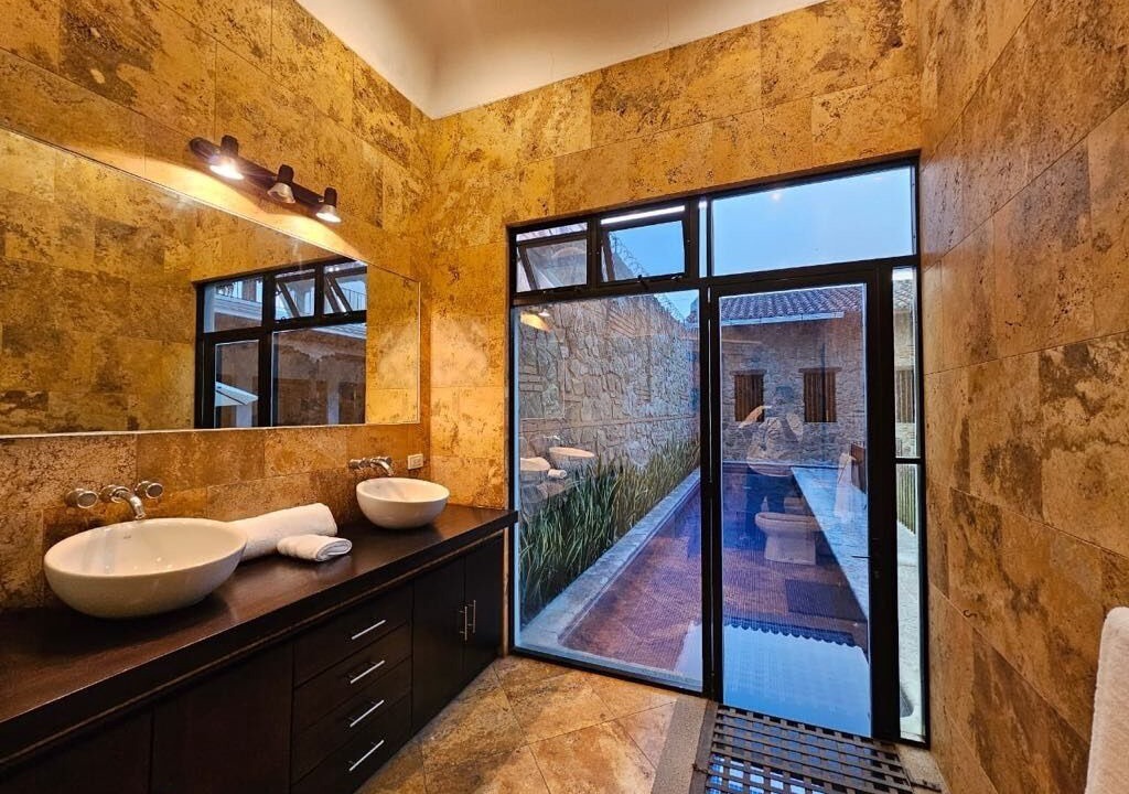Photo of Bathroom in Antigua Guatemala
