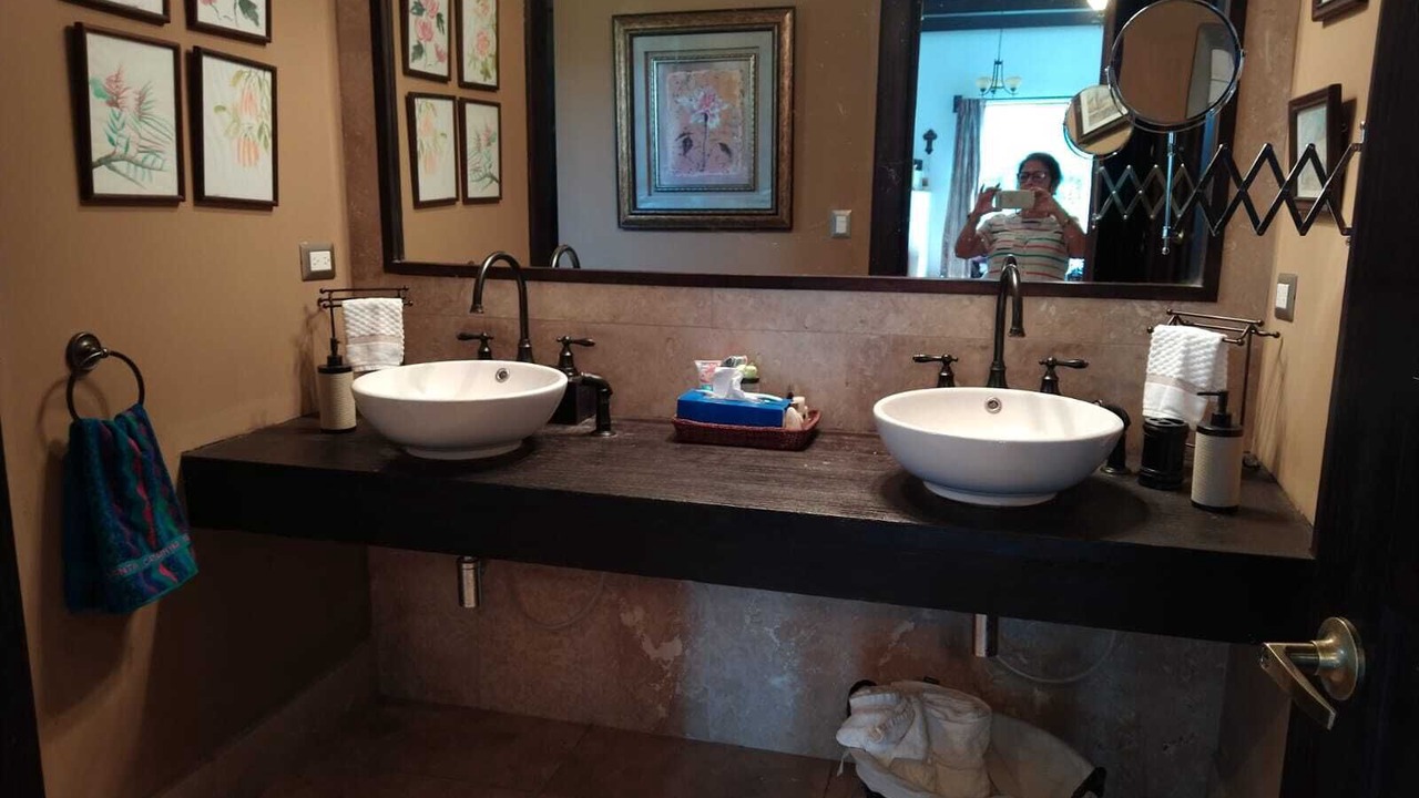 Photo of Bathroom in Villa Canales