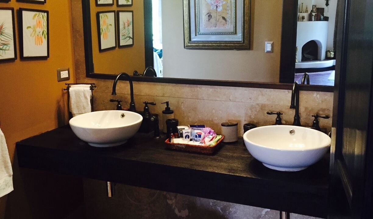 Photo of Bathroom in Villa Canales