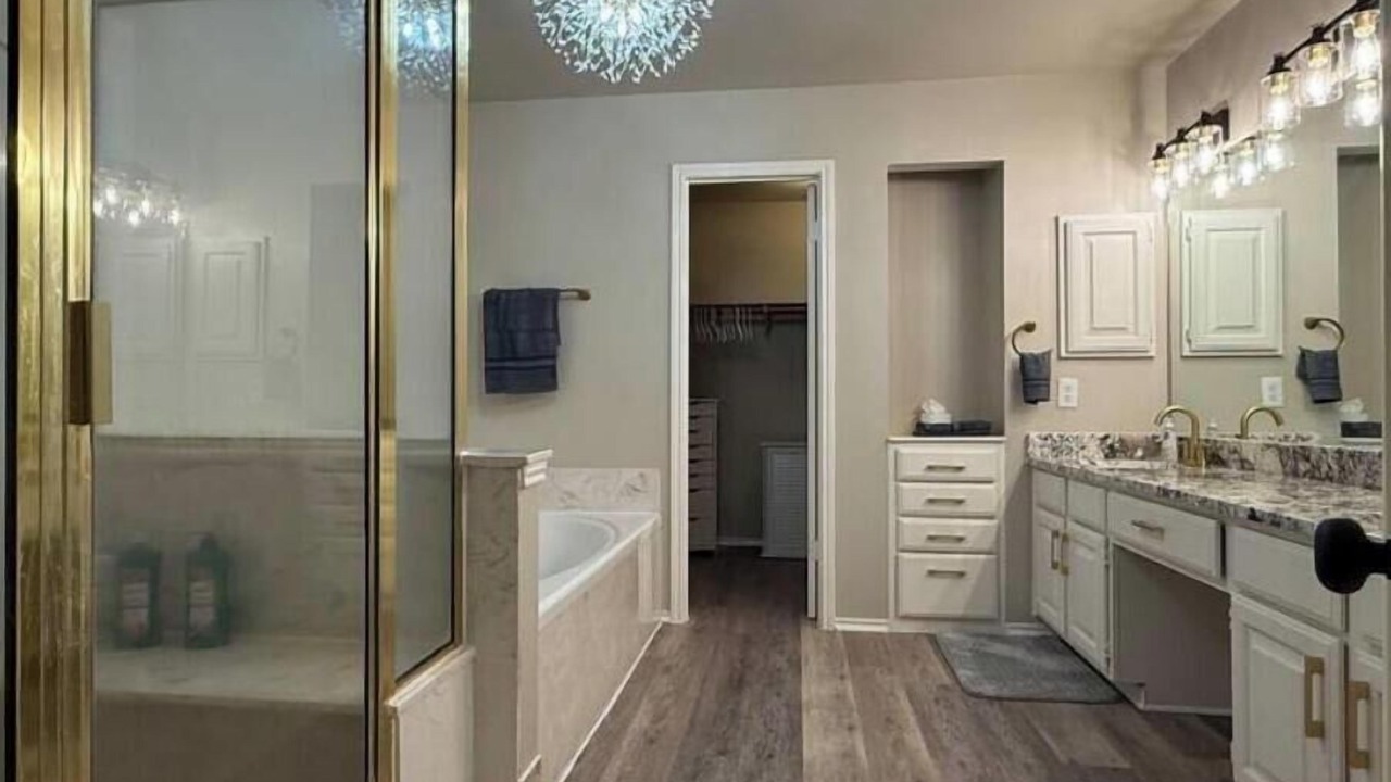 Photo of Bathroom in Stone Oak