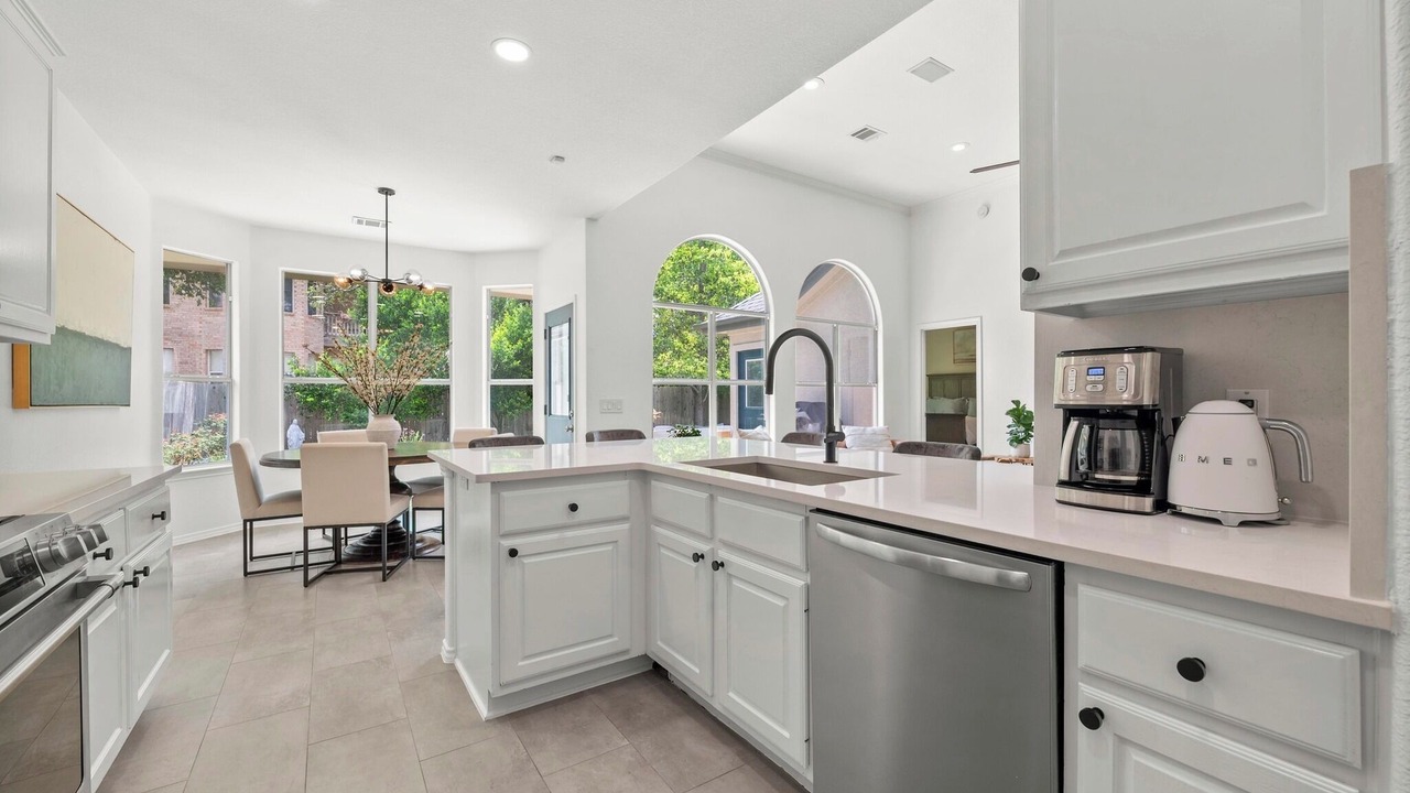 Photo of Kitchen in Lake Pointe