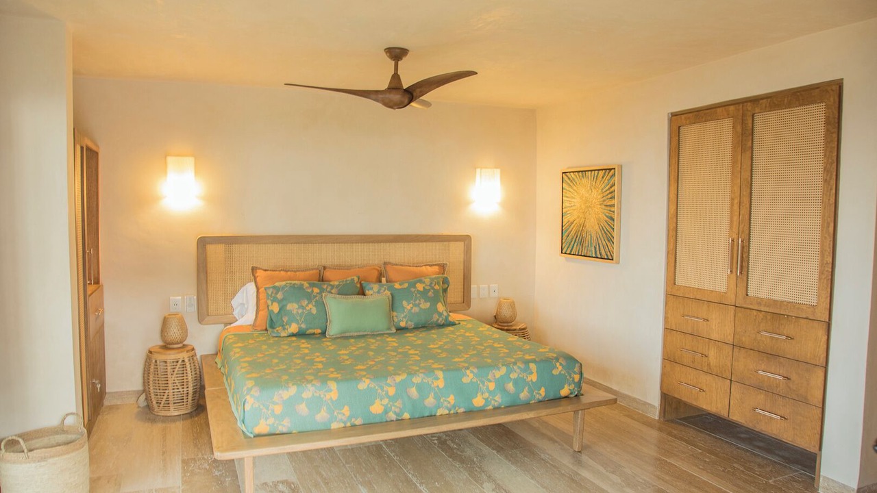 Photo of Bedroom in Zihuatanejo