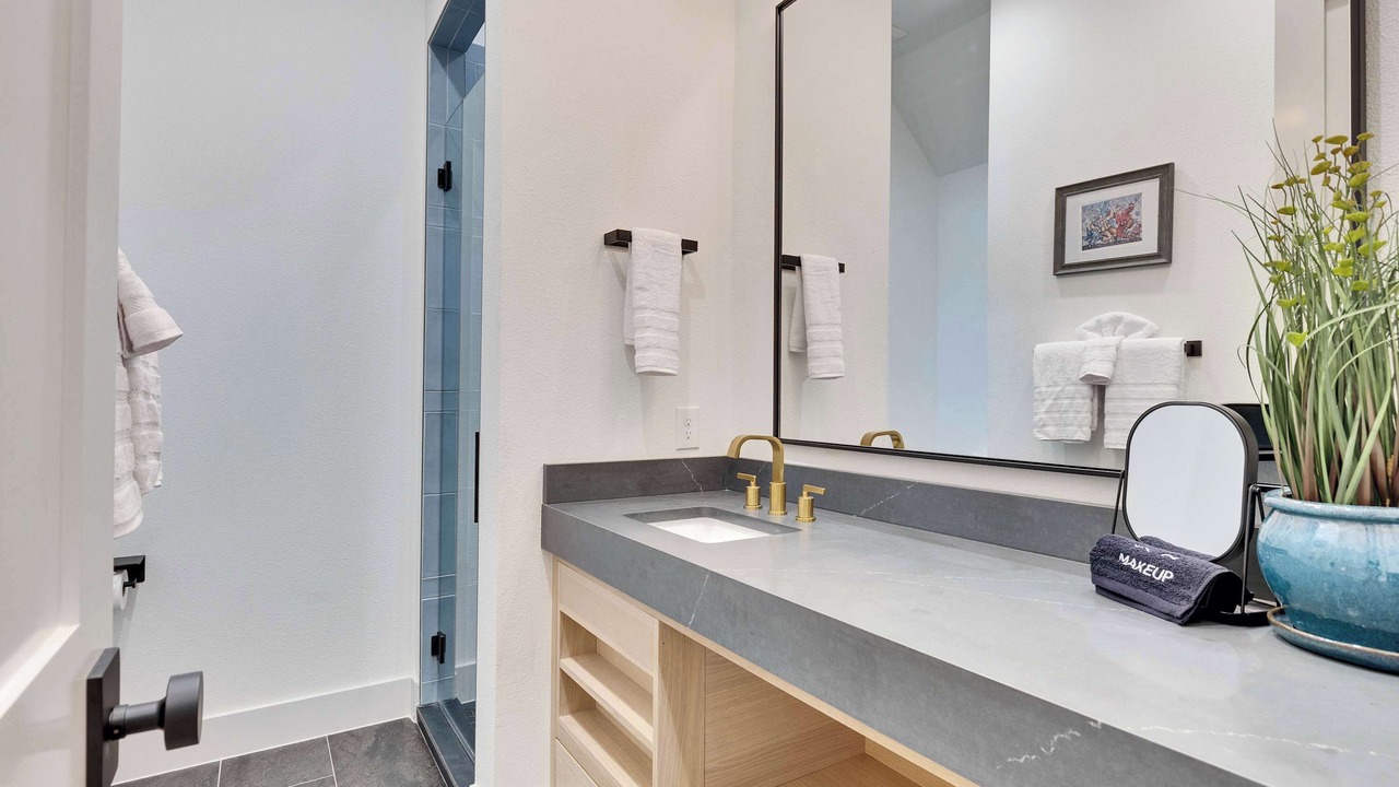 Photo of Bathroom in Horseshoe Bay