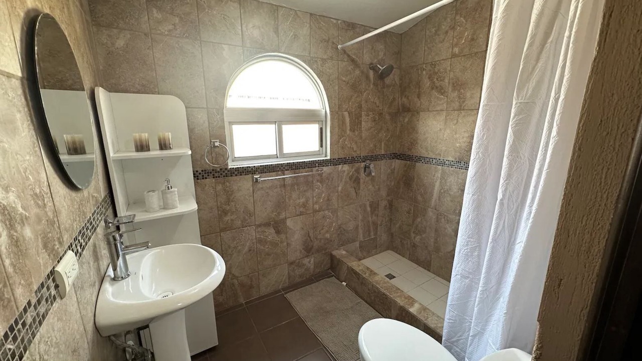 Photo of Bathroom in Zona 11