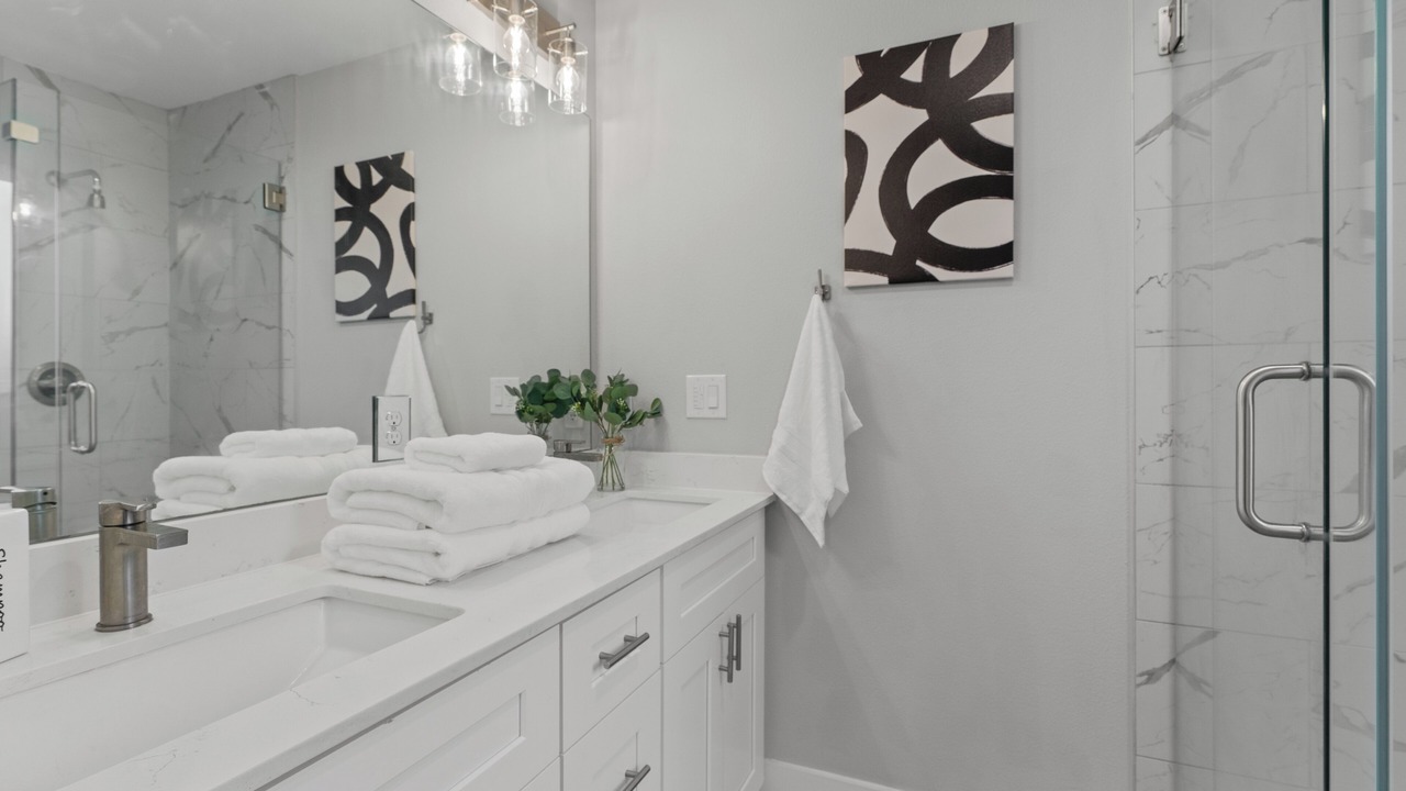 Photo of Bathroom in University Hills and Windsor Park