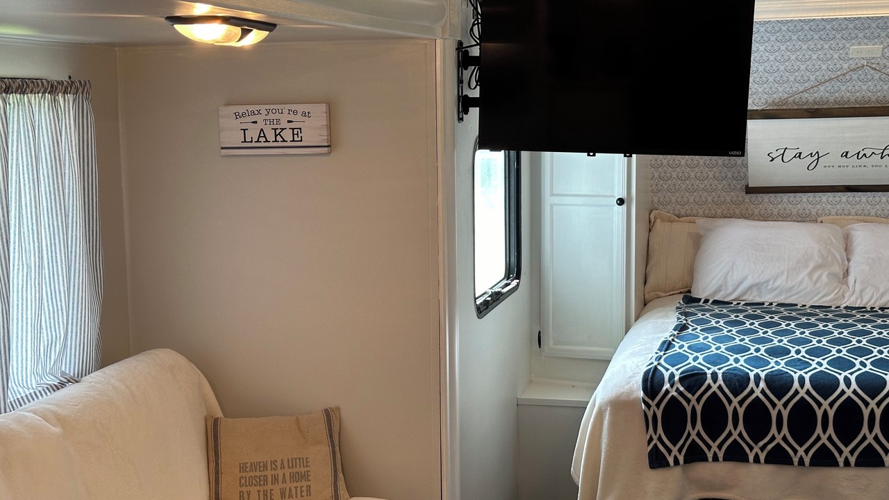 Photo of Bedroom in Brookeland