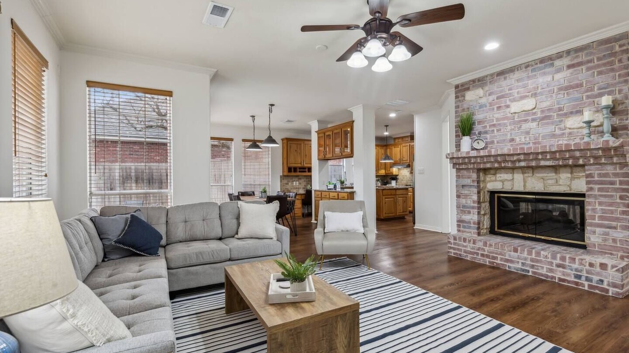 Photo of Livingroom in South Arlington