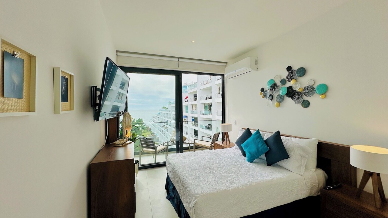 Photo of Bedroom in Flamingos