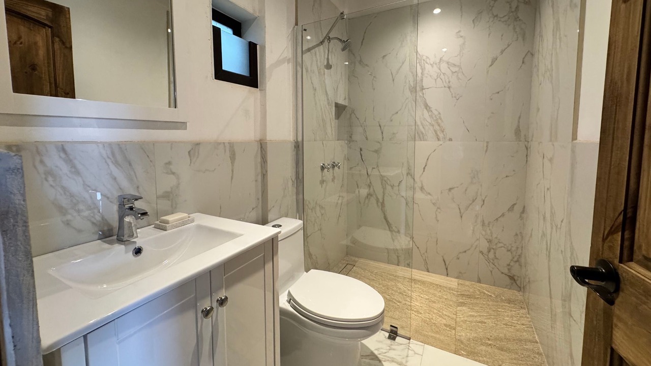 Photo of Bathroom in San Mateo Milpas Altas