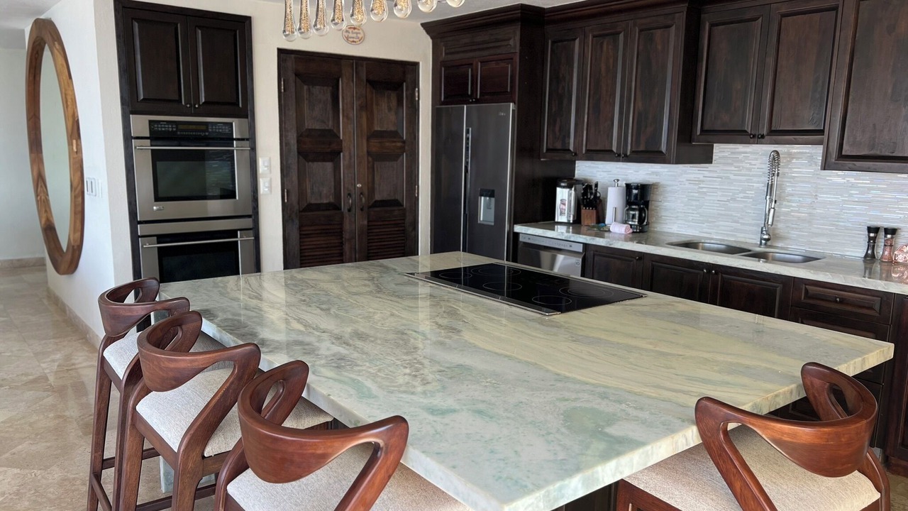 Photo of Kitchen in Flamingos