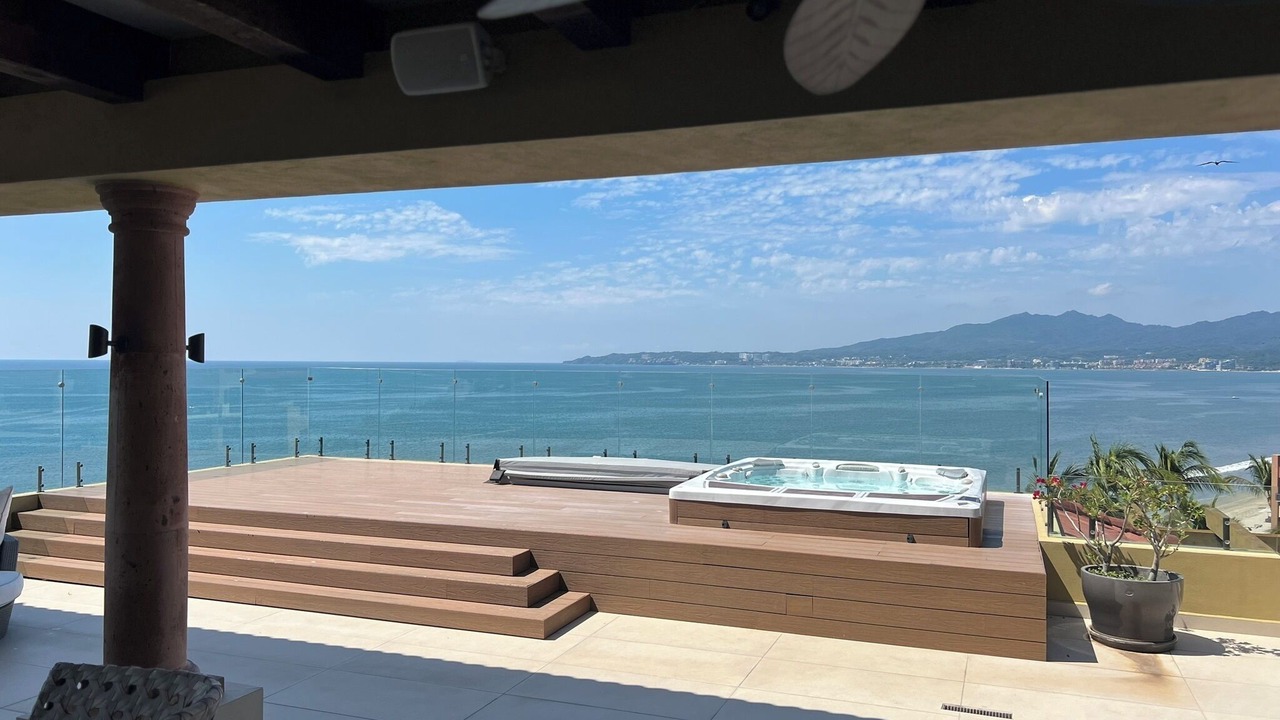Photo of Patio Balcony in Flamingos