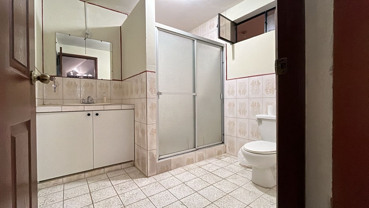 Photo of Bathroom in Quetzaltenango
