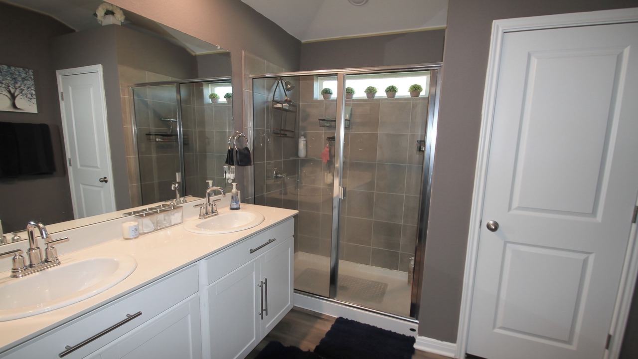 Photo of Bathroom in Leander