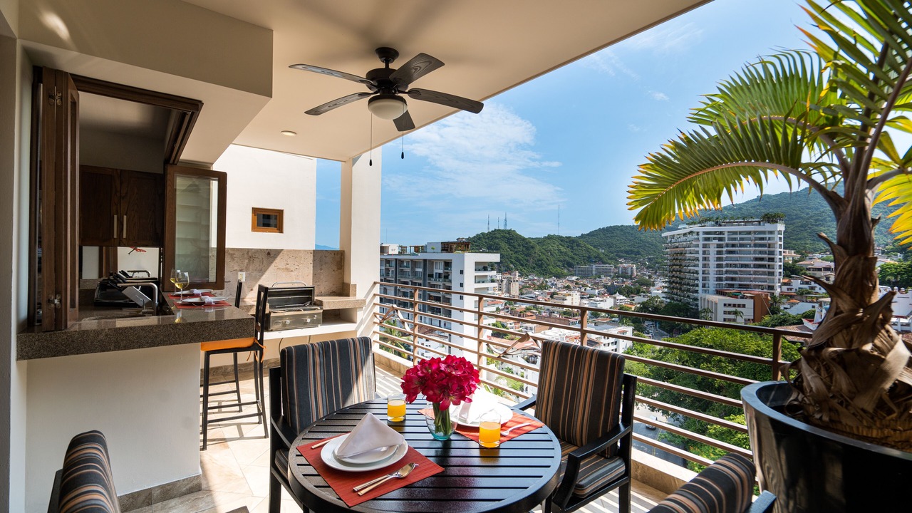 Photo of Patio Balcony in Romantic Zone