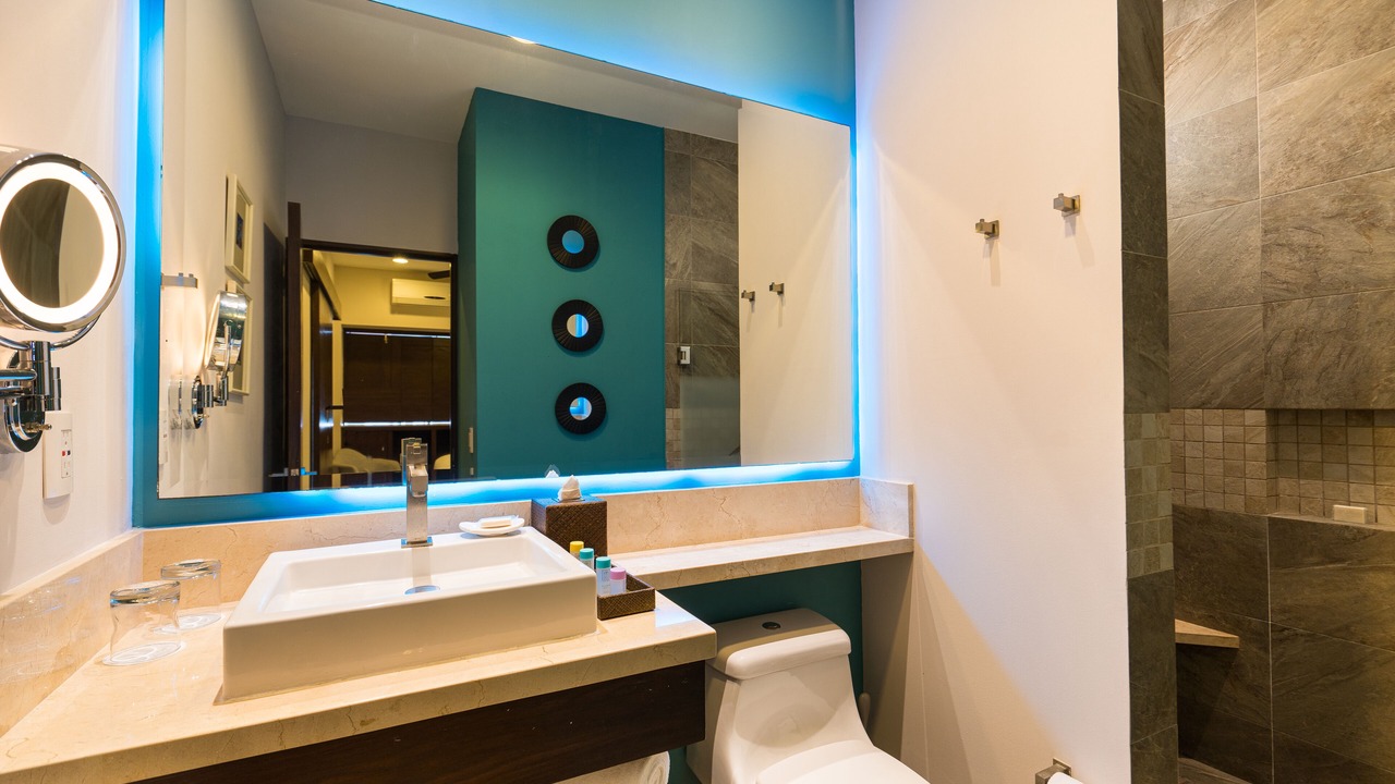 Photo of Bathroom in Romantic Zone