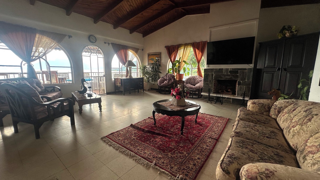 Photo of Livingroom in Solola