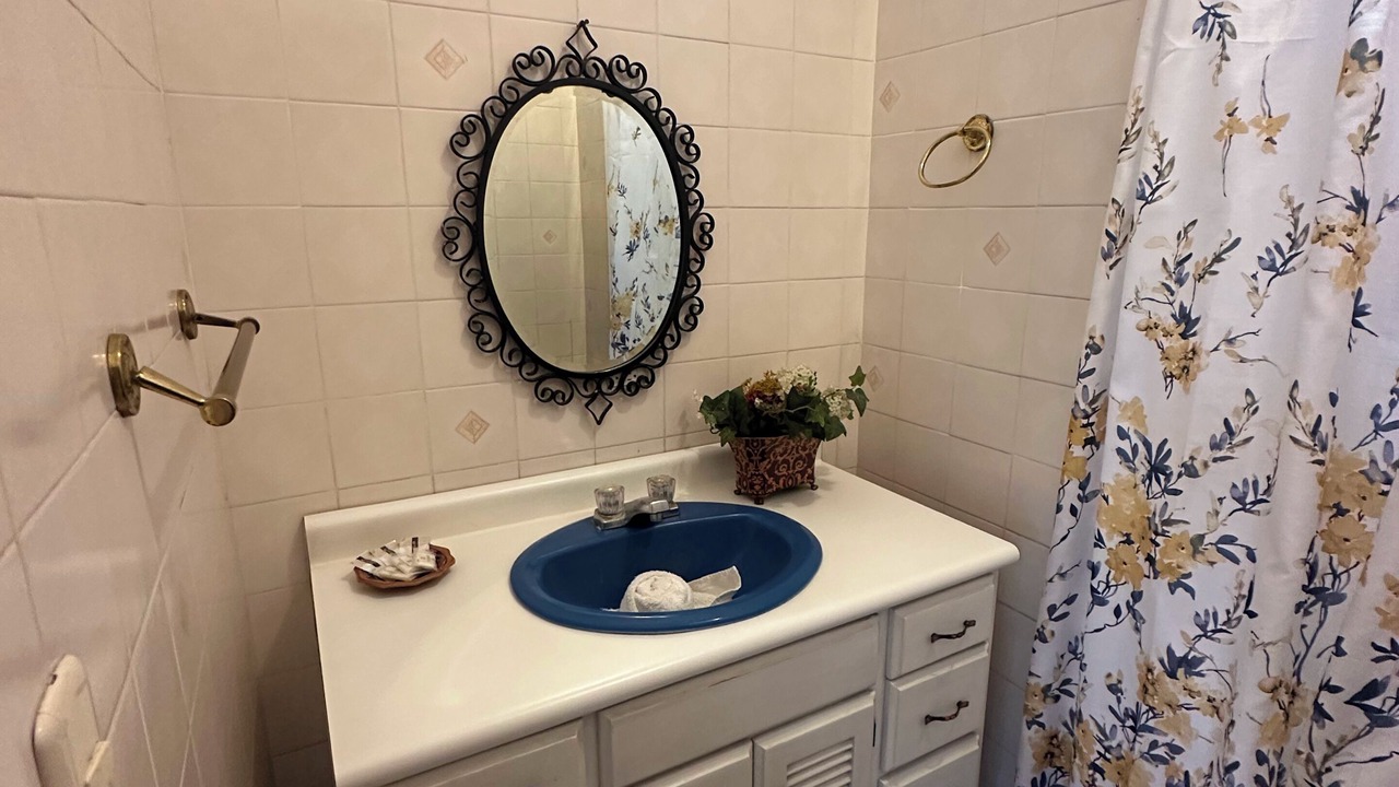 Photo of Bathroom in Solola