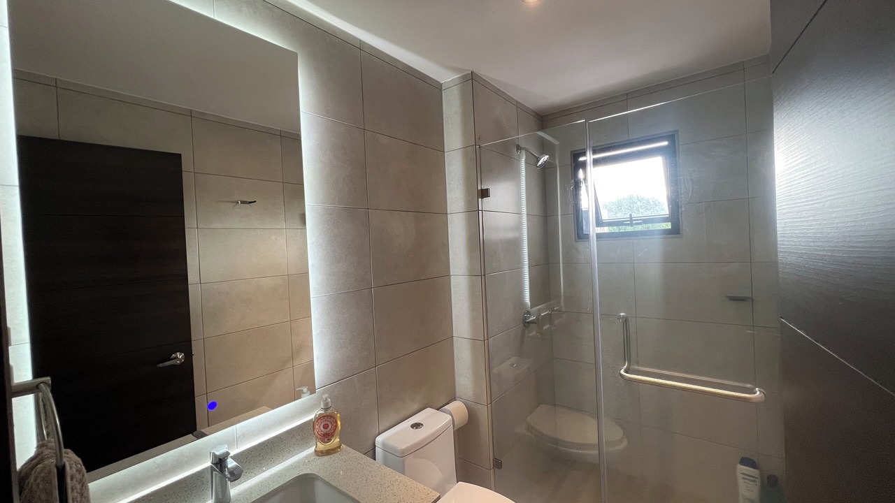 Photo of Bathroom in Zona 10