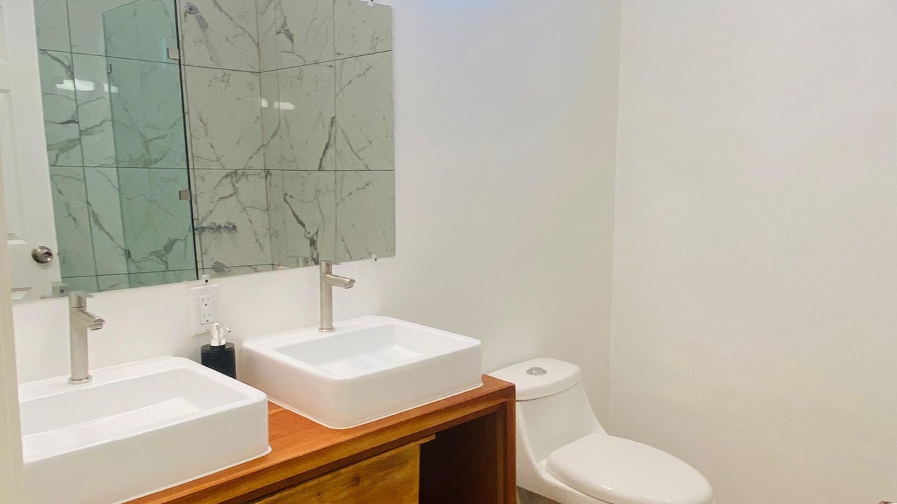 Photo of Bathroom in Flores