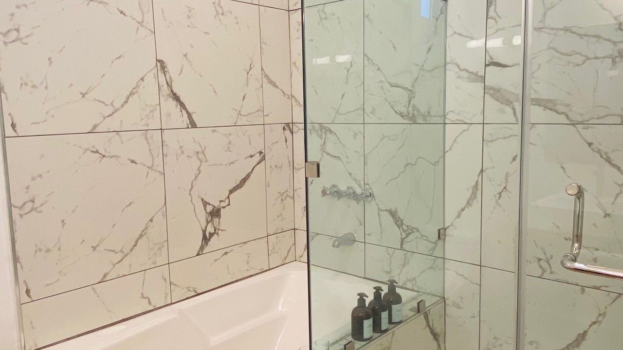 Photo of Bathroom in Flores