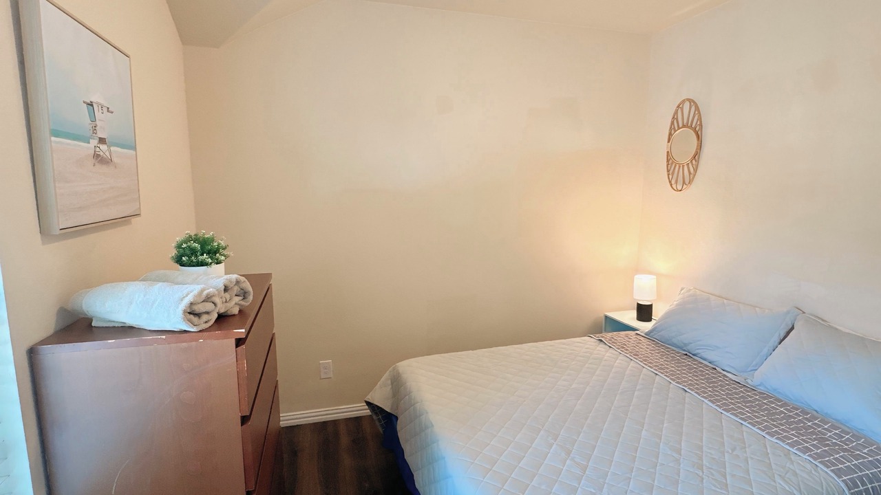 Photo of Bedroom in Southwest Arlington